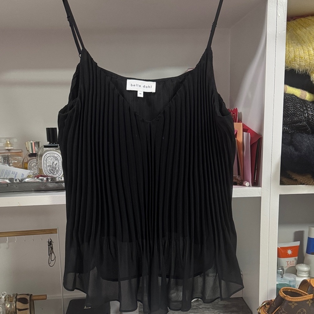 Bella Dahl Black Pleated Camisole size M - Picture 3 of 4